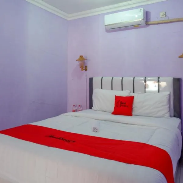 RedDoorz near Goa Jatijajar 2, hotel in Kebumen