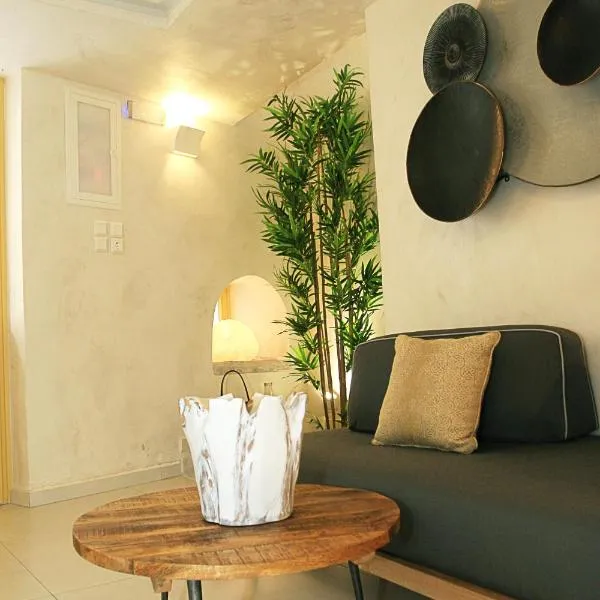 Esperia Luxury Suites, hotel in Astypalaia Town