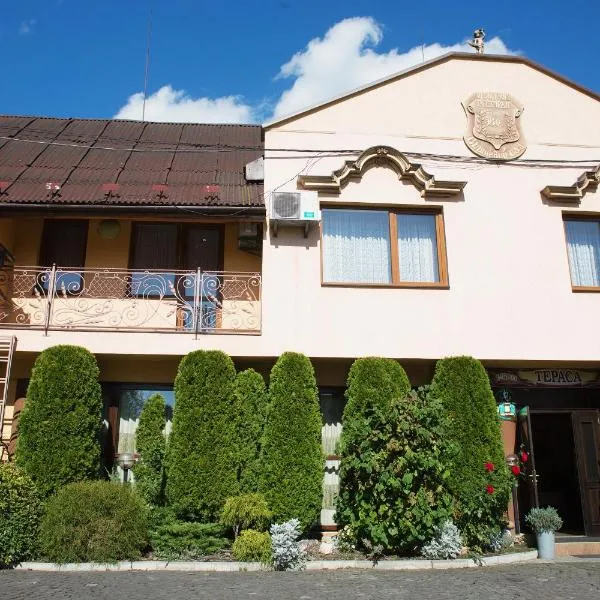 Готель «Вишневий Сад», hotel in Mukacheve