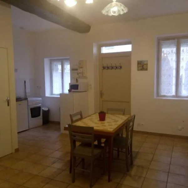 studio les solivettes, hotel v destinaci Châtillon-Coligny