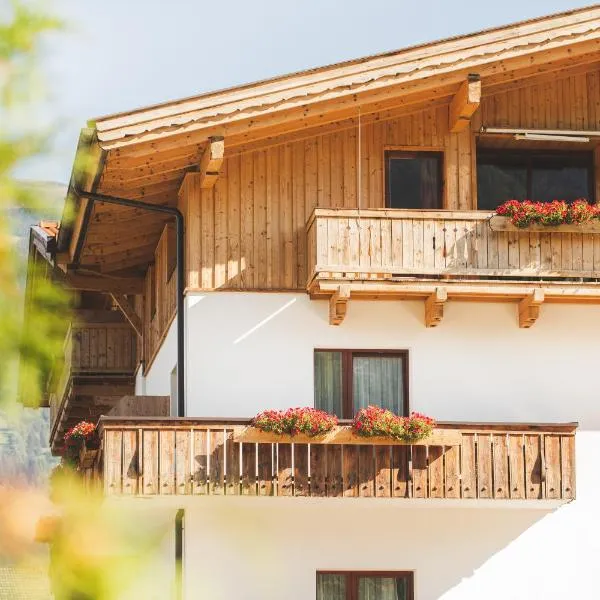 Der Dolomitenhof - Tristach, hotel in Lienz