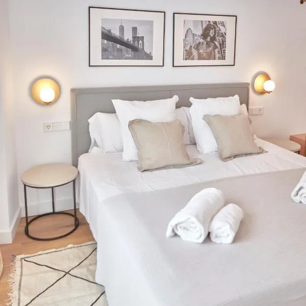 Apartamentos La Bola Suite، فندق في روندا