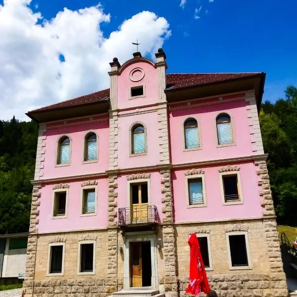 La casa del popolo, hotel Prato Carnicóban