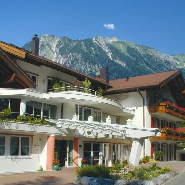 Ringhotel Nebelhornblick, отель в Оберстдорфе