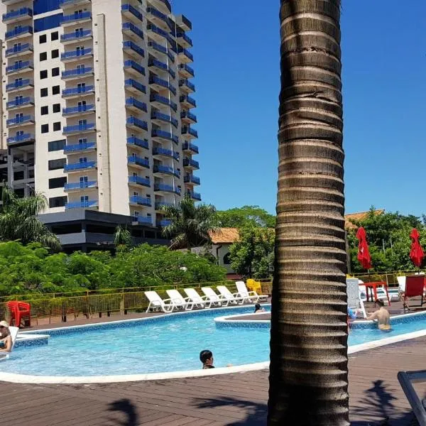 leclub resort hotel, hotel a Encarnación