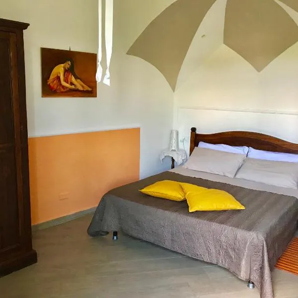 Casette sul Porto, hotel in Ischia