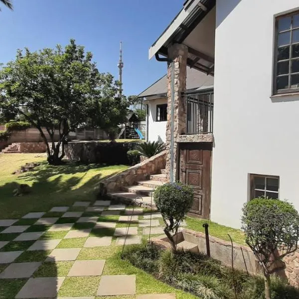 Dog Friendly Bed and breakfast $Johannesburg - $Old World Charm in the City