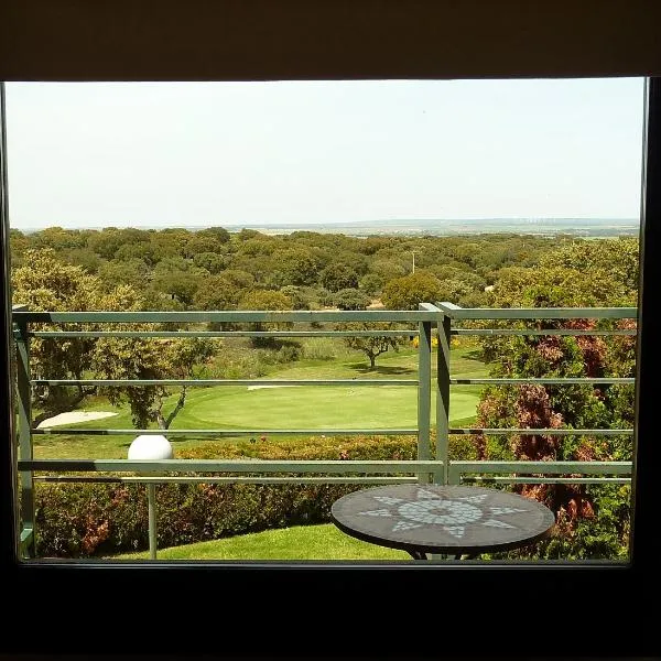 Estudio con Wifi y vistas al Campo de Golf de Salamanca, hotel a Aldehuela de la Bóveda