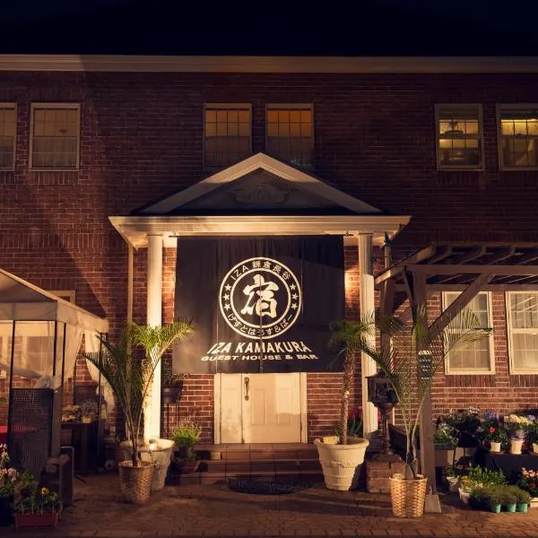 IZA Kamakura Guest House and Bar, hotel di Kamakura