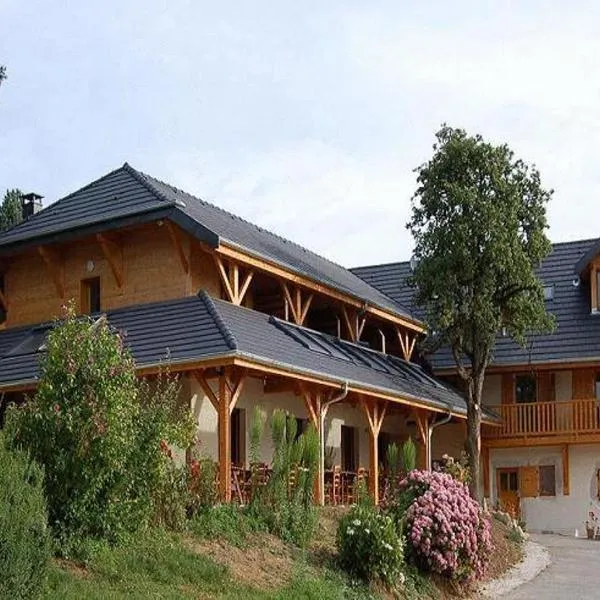 Auberge La Ferme De Ferrières, hotel v destinaci Pringy