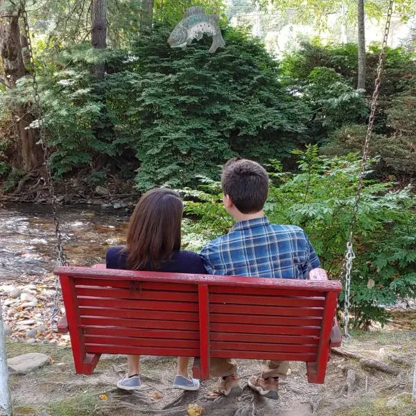 매기 벨리에 위치한 호텔 Rolling Brook Inn