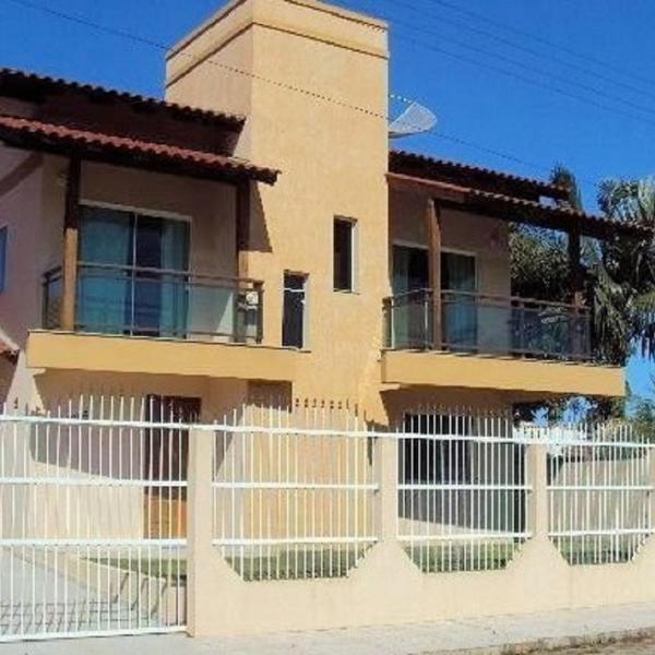 Casa alto padrão a 300 mts da praia