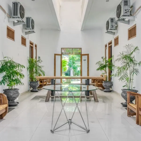 RedDoorz Syariah near Taman Pelangi Jogja 2, hotel v destinaci Yogyakarta