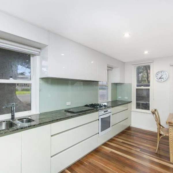Johanssons Perch Cottage, hotel v destinaci Port Fairy
