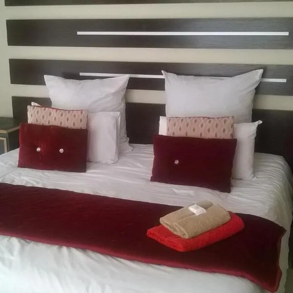 Baobab Tree Guest House, hotel in Huntley