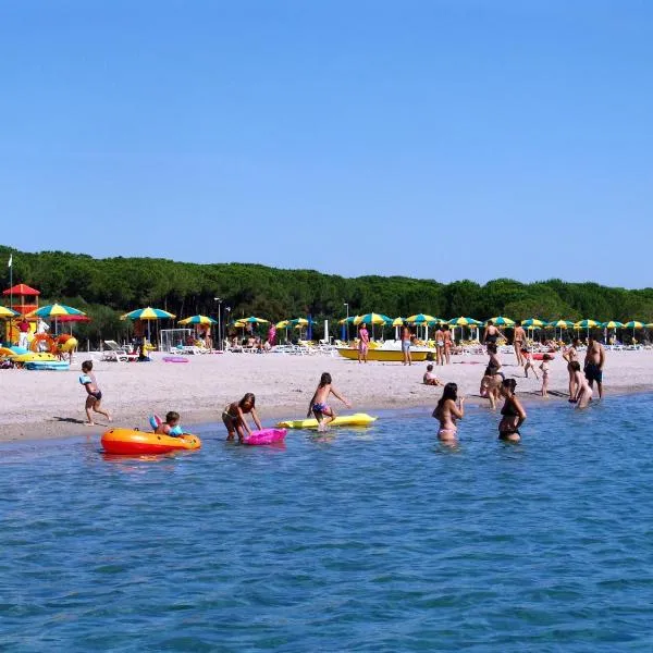 Happy Camp mobile homes in Camping Thurium Villaggio, hôtel à Marina di Sibari