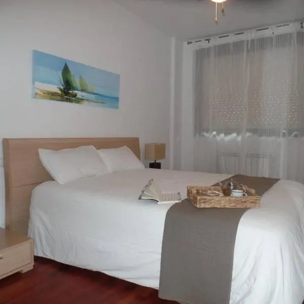 PISO ACOGEDOR EN SADA COZY FLAT IN SADA WiFi, hotel in Sada
