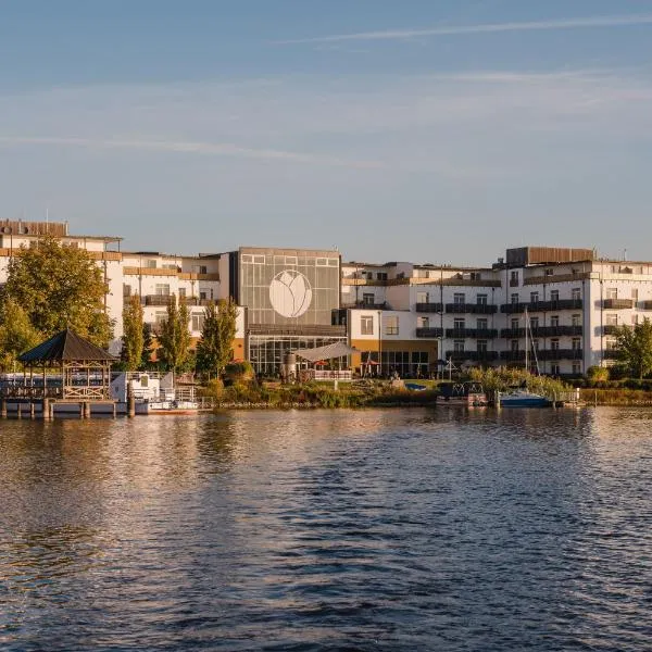 Resort Mark Brandenburg & Fontane Therme, hotel en Neuruppin