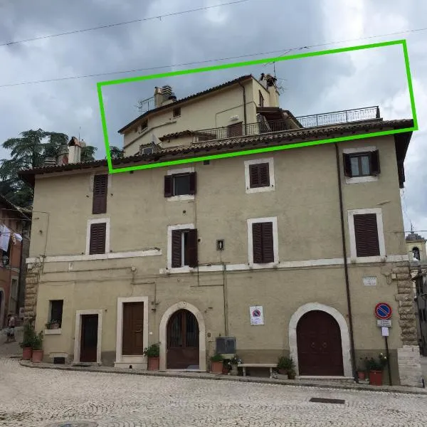 Casa Vacanza La Piazza, viešbutis mieste Roccagiovine