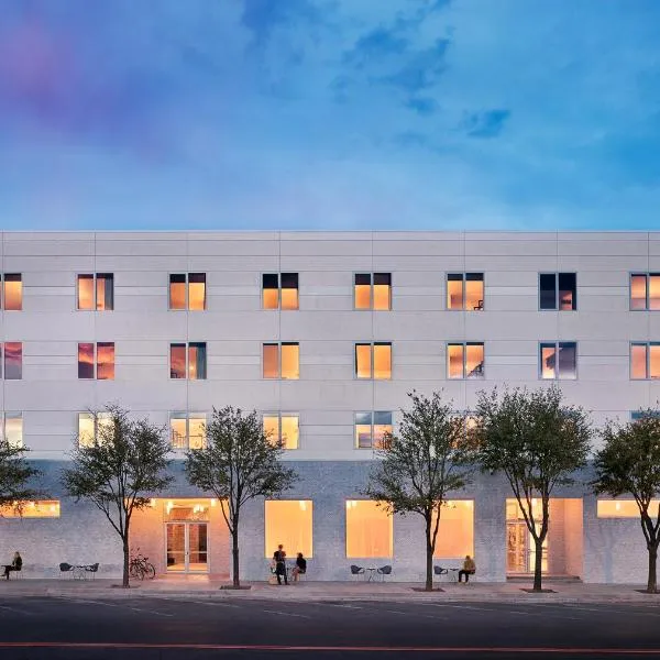 Hotel Saint George, hótel í Marfa