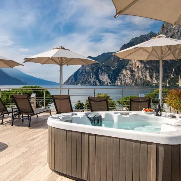 Hotel Bellariva, hotel in Riva del Garda