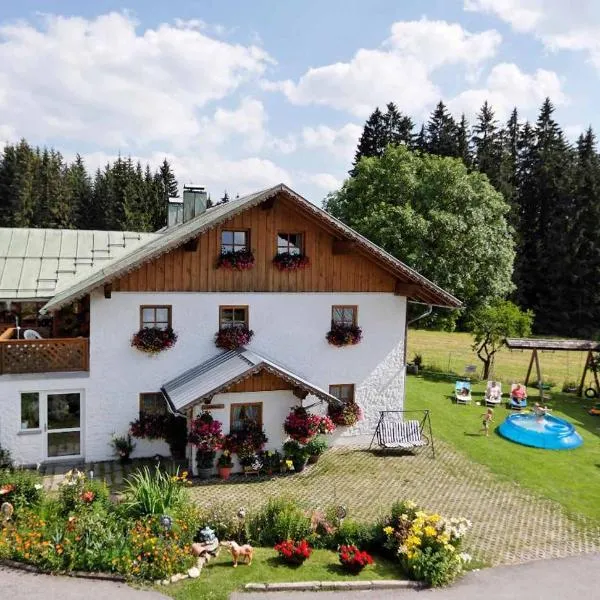 Ferienhof Degenhart, hotel in Mauth