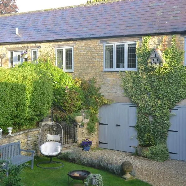 Longborough에 위치한 호텔 Church Cottage Barn