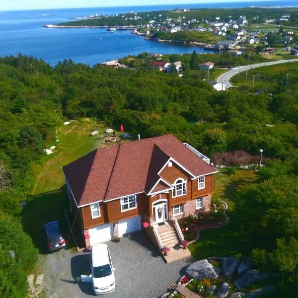 Sunrise Ocean vews Cottage!، فندق في Terence Bay