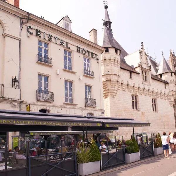 クリスタル ホテル レストラン（Cristal Hôtel Restaurant）、ソミュールのホテル