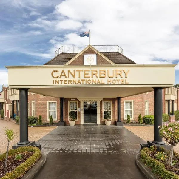 Canterbury International Hotel, hotel in Forest Hill