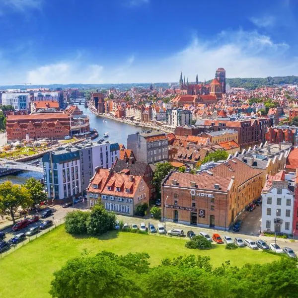 Q Hotel Grand Cru Gdańsk, хотел в Гданск