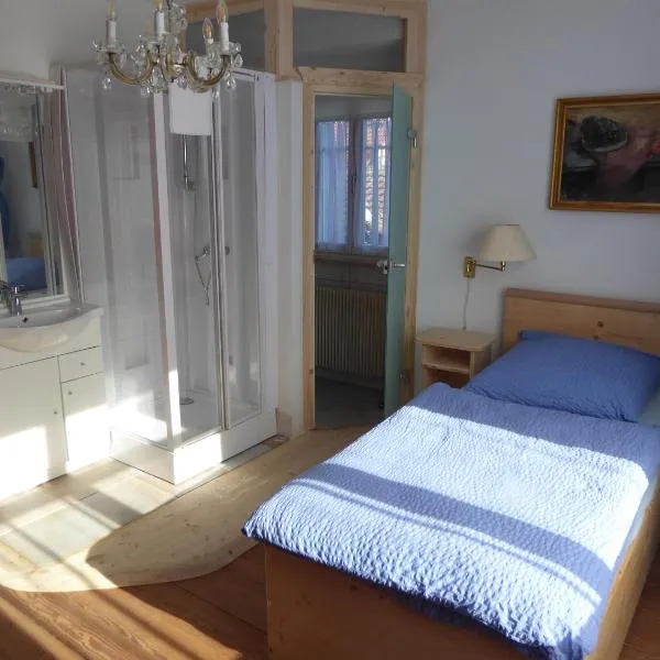 Pension Zur Rose, hotel v destinaci Weil am Rhein