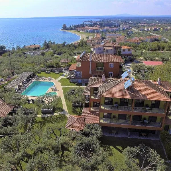 Sunday Resort, ξενοδοχείο στη Γερακινή