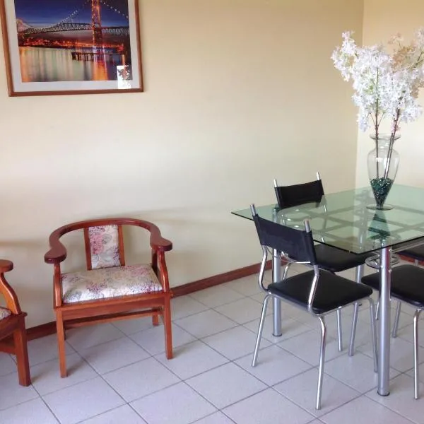 Praia Brava Apto 2 dorms Vista ao Mar, ξενοδοχείο στη Φλοριανόπολη