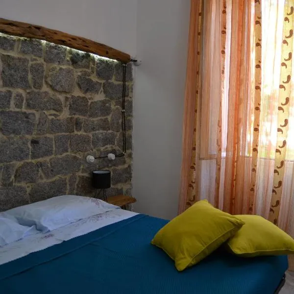 Borgo Marinaro La Medusa Arbatax - camera matrimoniale con bagno privato-, hotel v destinácii Àrbatax