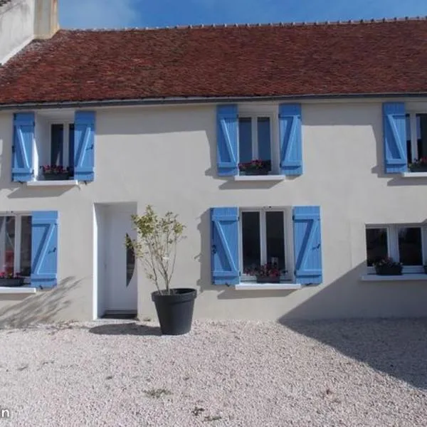 Le gîte du bois sebille, hotel in Bellot