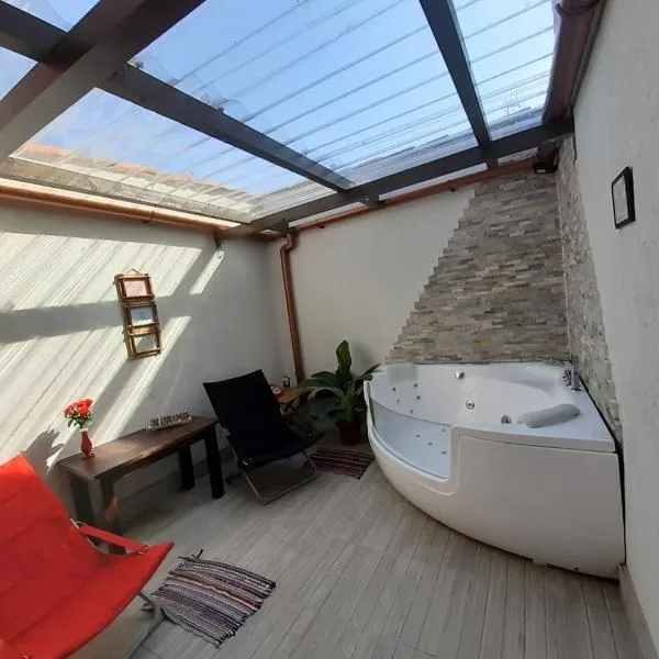 Casas Toya Jacuzzi, hotel v destinácii Uceda