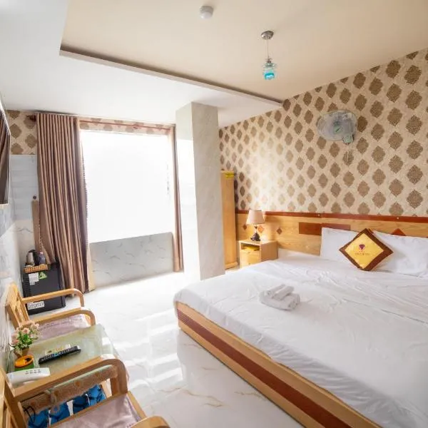 Yen Vy 04 Luxury Hotel, hotel in Quy Nhon