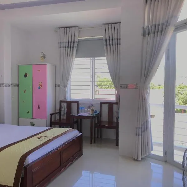 NGỌC QUÝ Mini House, hotel v mestu Quy Nhon