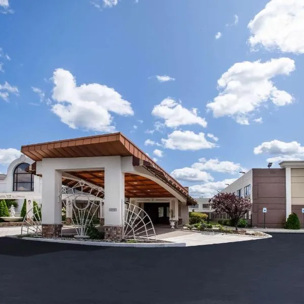 Days Inn & Suites by Wyndham Rochester Hills MI, hotel in Lake Orion
