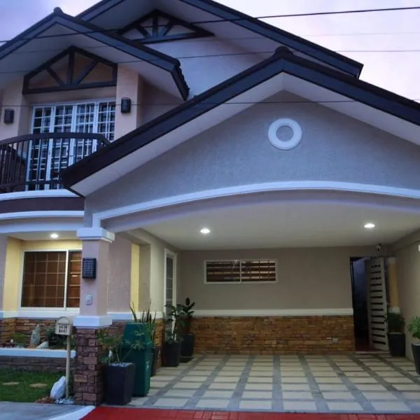 Fully Furnished Villa Near Clark in Mabiga, Mabalacat City, hotel in Magalang