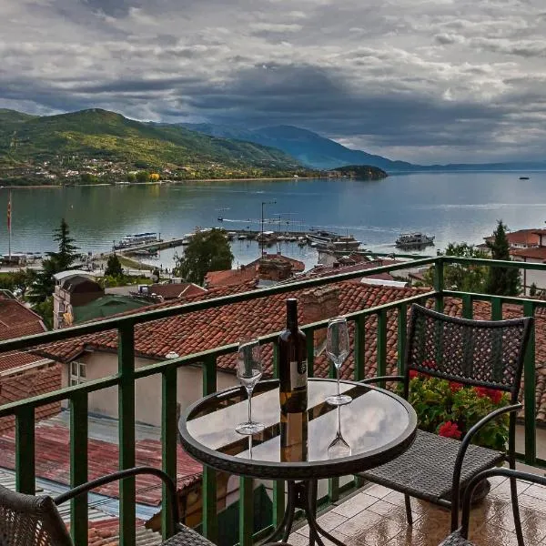INES APARTMENTS, hotel v destinaci Ohrid