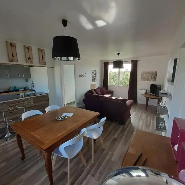 Gites Nature & Espace - Le puits des souhaits, hotel v destinácii Villedieu-les-Poëles