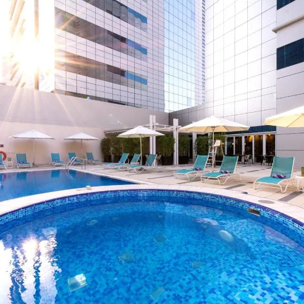 Premier Inn Abu Dhabi Capital Centre, hotel in Al Maqtaa