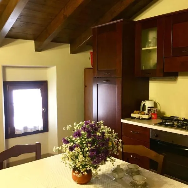 Anconella में, होटल Antico Borgo dell'Anconella - grande appartamento rustico