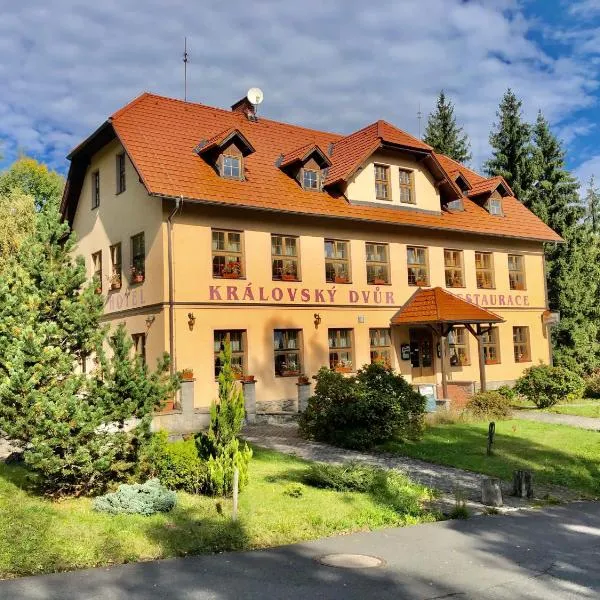 Horské ubytování Královský dvůr na Bílém potoce, hotel v destinaci Hamry