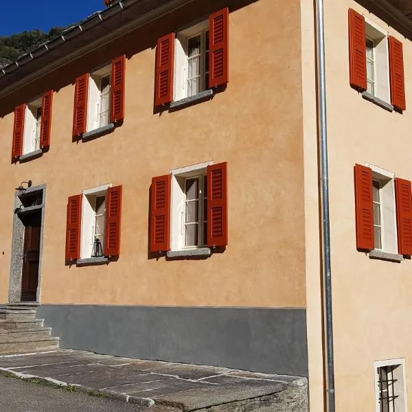 BnB Ai Cav Calanca、Arvigoのホテル