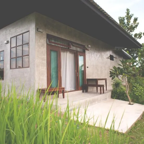 Suan Sook Homestay, hotel in Ban Tat Mun