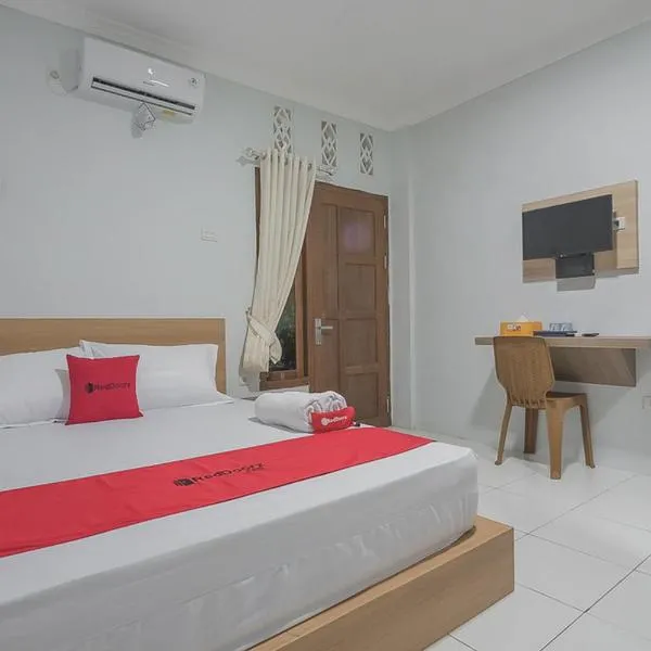 RedDoorz near RSUD Dr Abdul Aziz Singkawang, хотел в Сингкауанг