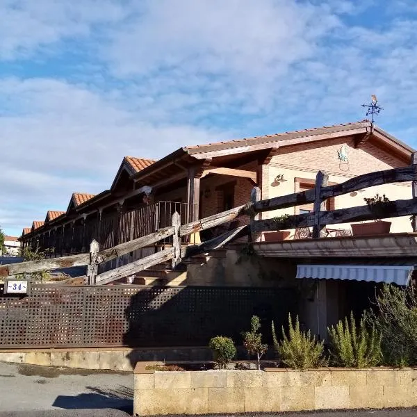 Apartamentos La Regata, hotel in Viveda